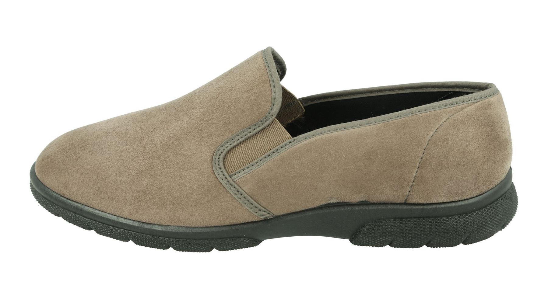 DB Shoes Men's 2V Fit Slip-On Classic Shoes in Taupe, Sizes 6 to 12